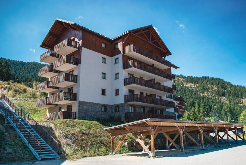 Aparthotel Les Gentianes By Actisource Puy-Saint-Vincent Exteriér fotografie